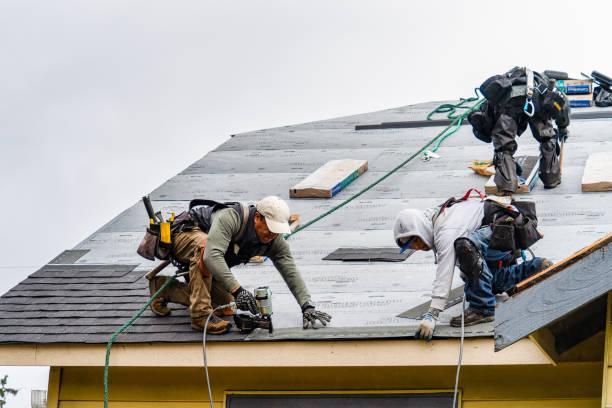 Professional Gutter Installation technician working in Bellaire, TX